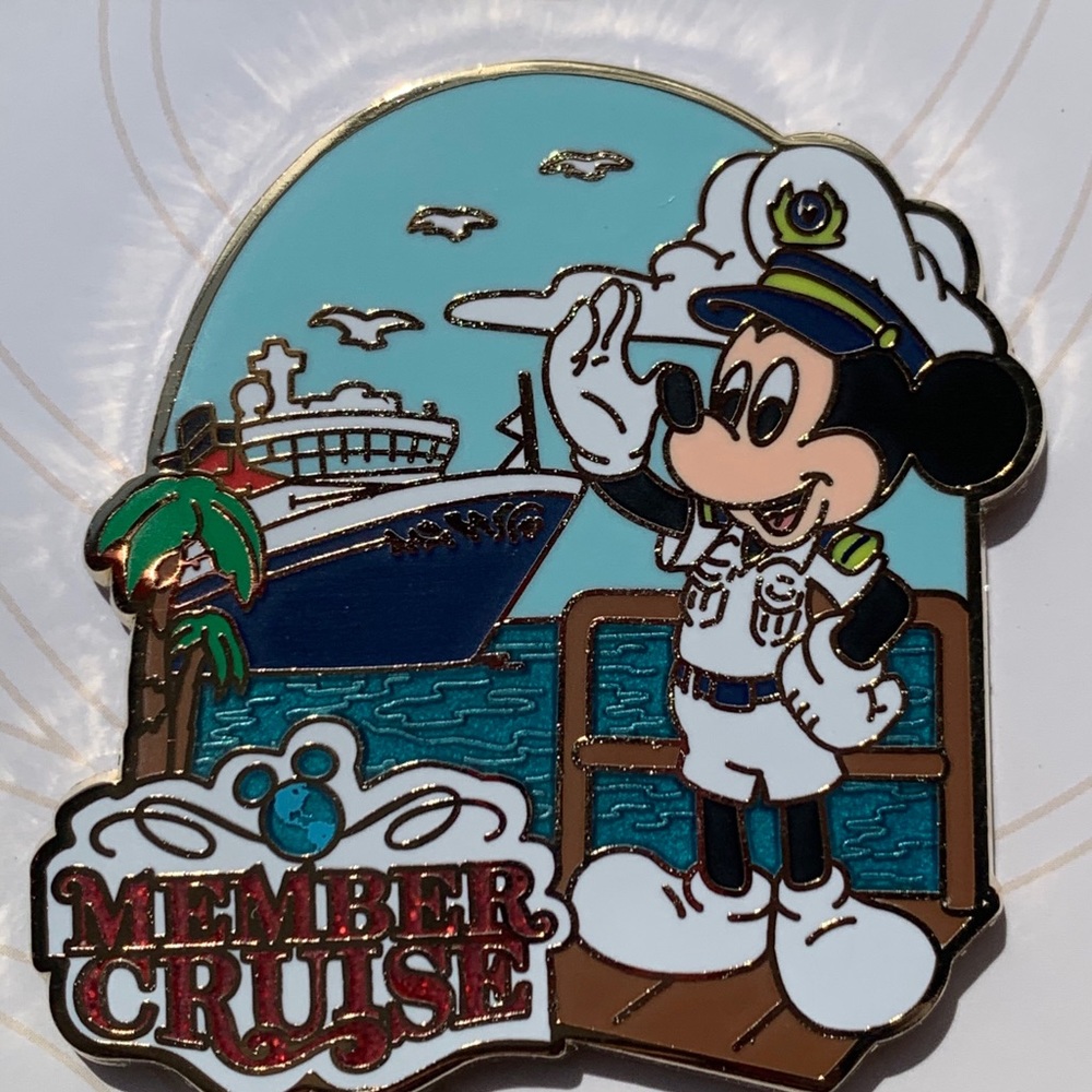🎉HP🎉Disney's Collectible Trading Pin with Mickey